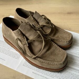 Vince men's leather sneaker, size 9.5